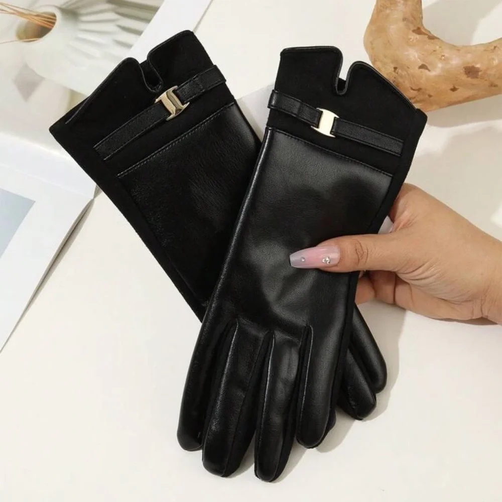 1pair Elegant Solid Color Casual PU Rivet Studded Women Gloves, Autumn/Winter